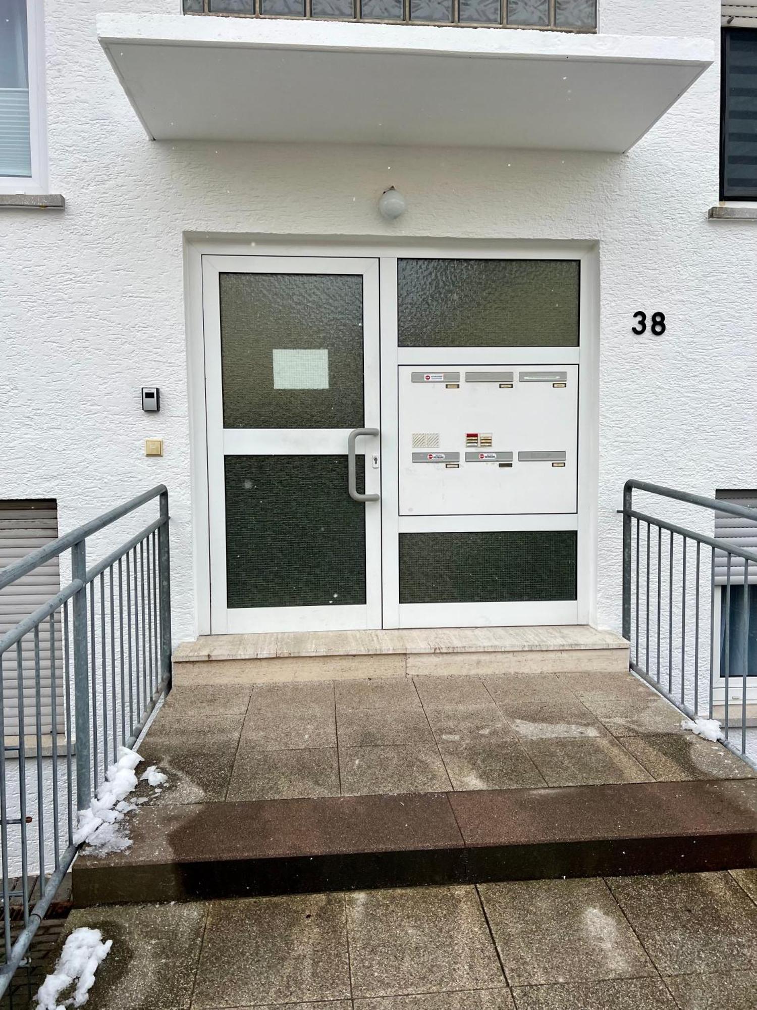 Kurstadt Apt Moderne 2Zkb Balkon-Pkw- Stellplatz Check-In 7-24 H Bad Nauheim Ngoại thất bức ảnh