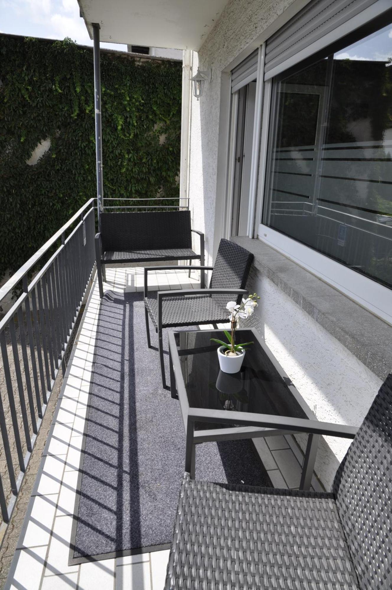 Kurstadt Apt Moderne 2Zkb Balkon-Pkw- Stellplatz Check-In 7-24 H Bad Nauheim Ngoại thất bức ảnh