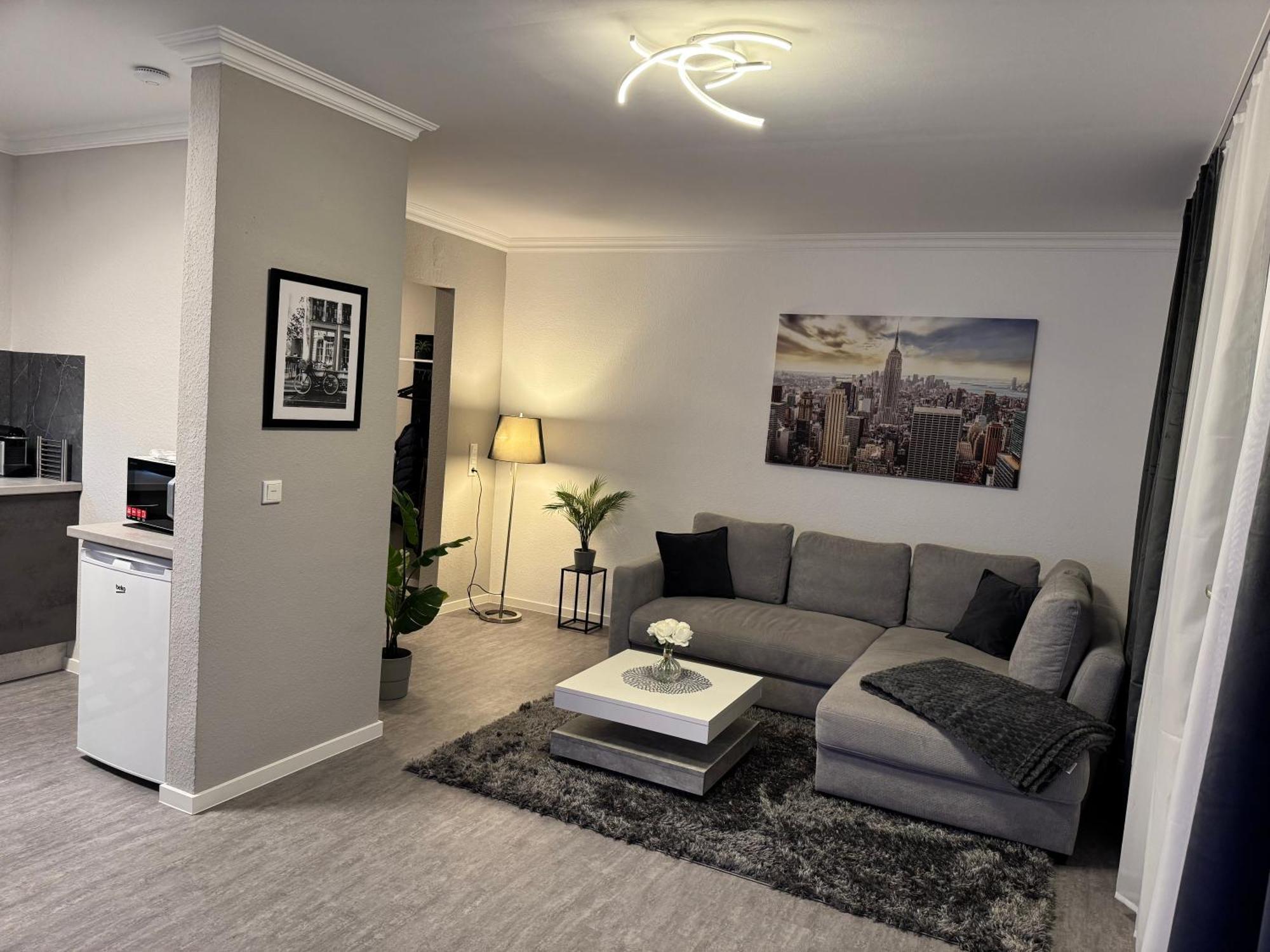 Kurstadt Apt Moderne 2Zkb Balkon-Pkw- Stellplatz Check-In 7-24 H Bad Nauheim Ngoại thất bức ảnh
